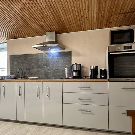 Moderne 3 Pieces, 4 Couchages A Saint-georges-d'oleron, Proche Commerces, Parking, Wi-fi Inclus - Fr-1-246a-296 *